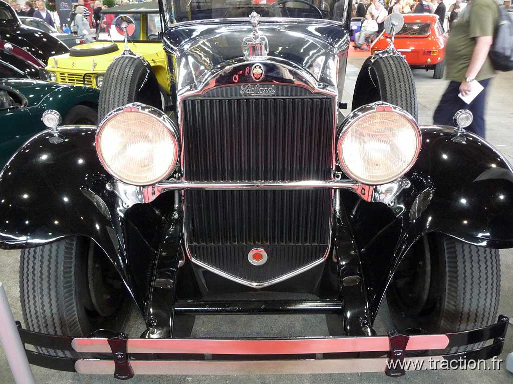 2011_epoquauto (66).jpg - 05/11/2011 - 69000 LYON - EPOQU'AUTO - 33ème Salon International Autos & Motos Anciennes - PACKARD